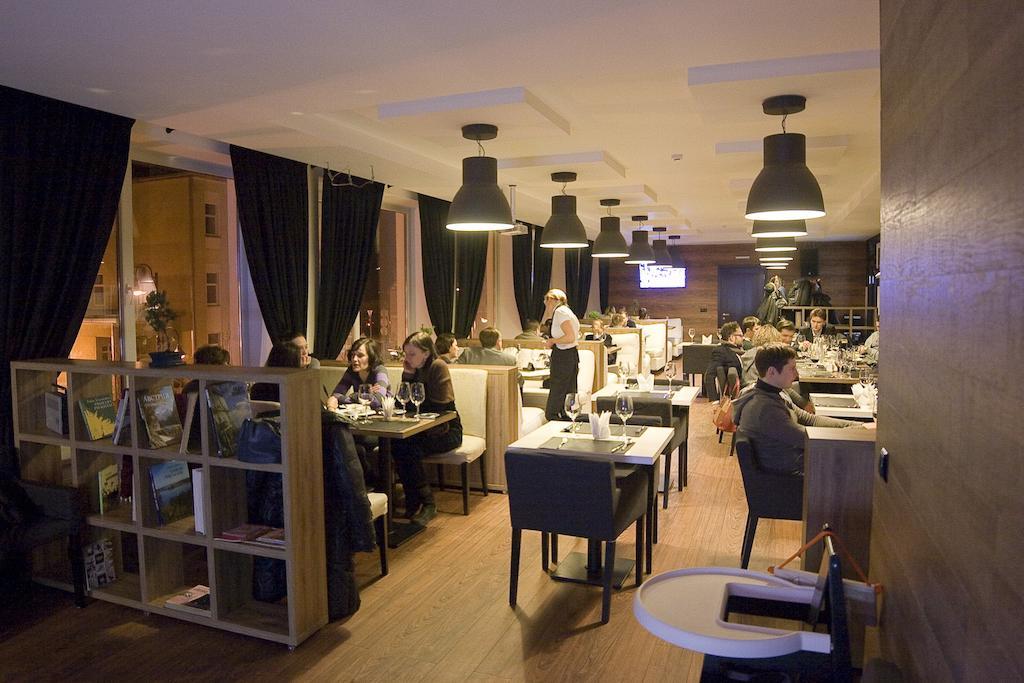 阿斯特朗酒店 Mažeikiai 外观 照片